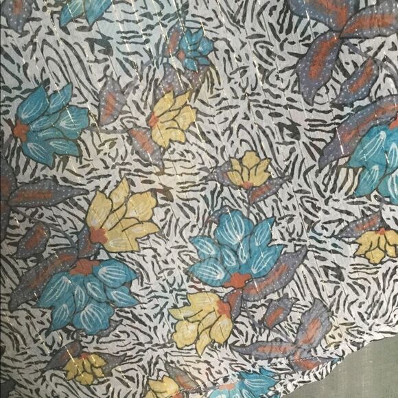 NWT L floral multicolor metallic Gold open kimono chiffon - Picture 7 of 8